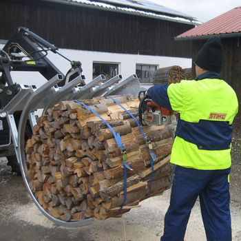 Fagoteuse cercleuse Fliegl pour chargeur Euro