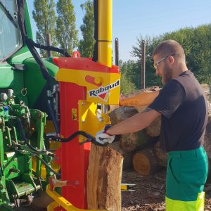 Fendeuse de bûches hydraulique Rabaud XYLO-SR 16 PH