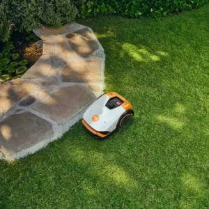 Robot tondeuse STIHL iMOW 4 - Coupe précise jusqu'à 1000m²