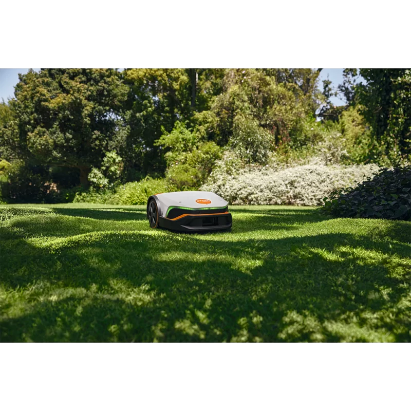 Robot tondeuse STIHL iMOW® 6 - Coupe 28 cm - Pour pelouses jusqu'à 3000 m² – Image 2