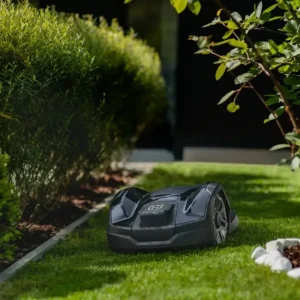 Robot tondeuse Husqvarna Automower® 305E NERA 600m²
